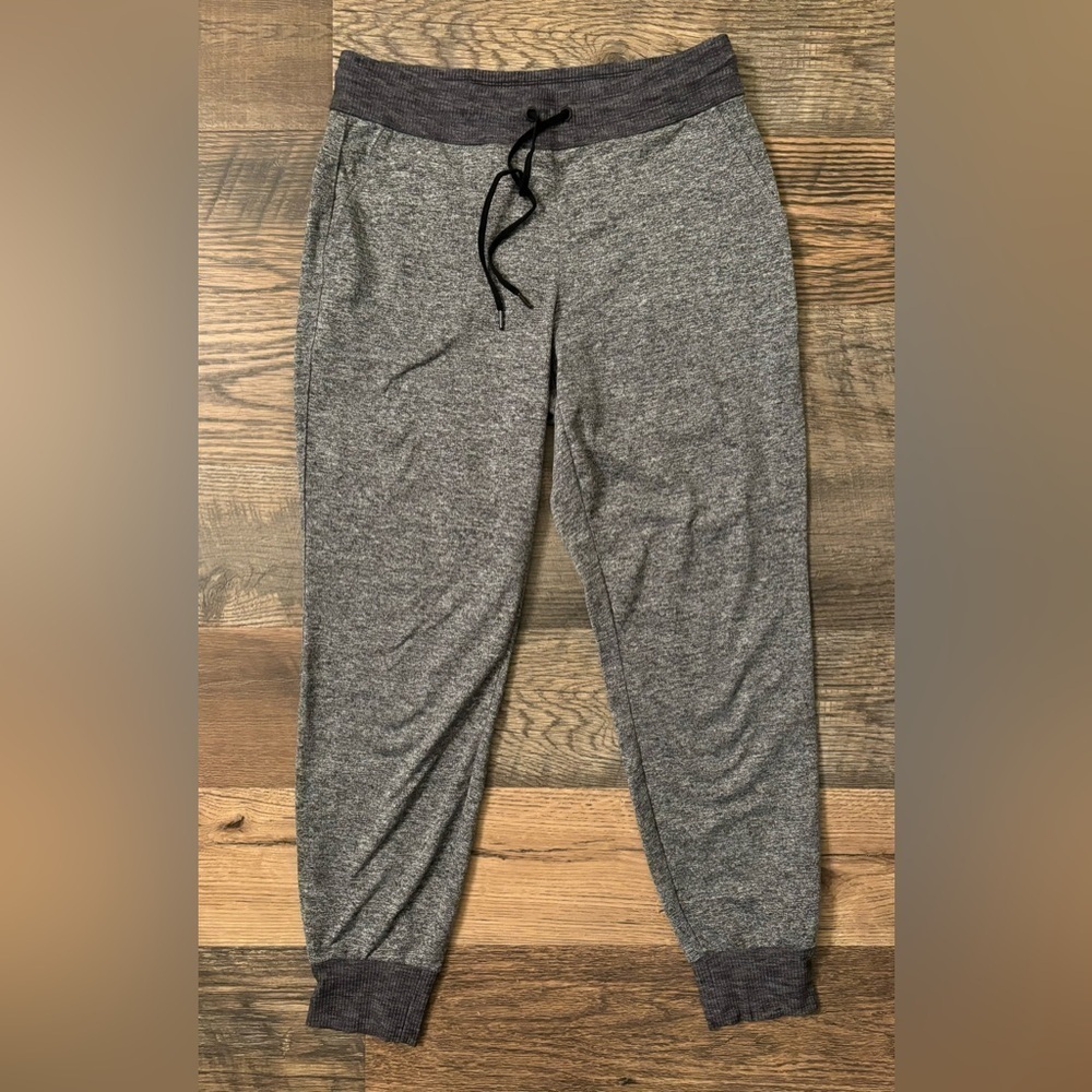 Athleta Flux 2.0 Soft Heather Grey Stretch Joggers Size Small Sweatpants Gym‎